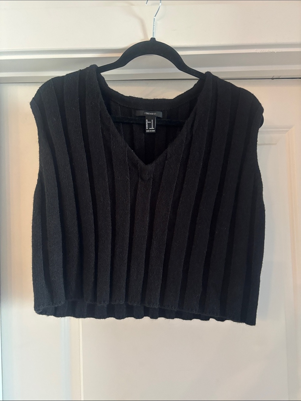 Black Ribbed V-Neck Sweater Vest Top
